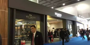 老板，我們也該換換了！廣州辦公家具展開(kāi)幕@BOSS