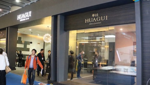 華桂家具接受畢加展覽采訪，亮相廣州家具展